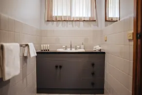 Pets Welcomed - Red Gum Cottage - Image 4