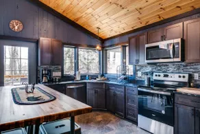 Cozy Mountain Cabin, dark skies, and great views! - Image 4