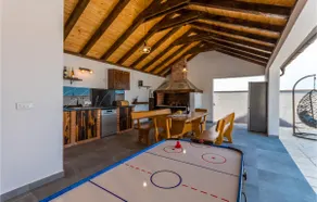 Gorgeous Home In Gornje Rastane - Image 2