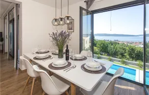 Amazing Home In Kastel Kambelovac - Image 5
