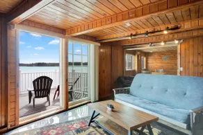 Multi-unit with lake access and stunning views - Image 5