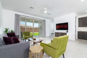 Stylish & Bright*TV's in each room*Backyard*Garage - Image 3