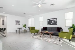 Stylish & Bright*TV's in each room*Backyard*Garage - Image 2