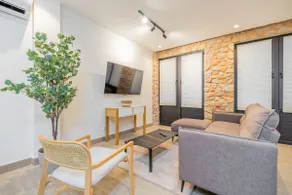w* |  High-end 1BR with Balcony in Casco Viejo - Image 4