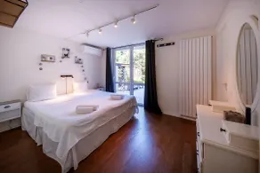 Belle Villa avec piscine et jacuzzi privés près de la mer - Image 5