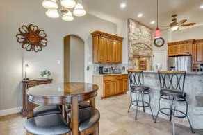 Countryside Retreat! Spacious Home in La Vernia - Image 2