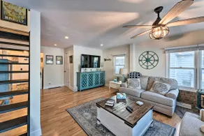 Lakefront Home w/ Gorgeous Sunsets, Kayaks, & Pier - Image 4