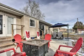 Family-friendly Springfield Home w/ Yard! - Image 3