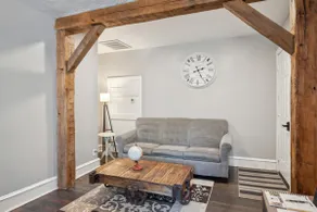 Modern farmhouse suite & trail - Image 3