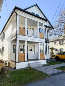 Modern, All New 3BR Near UMASS - Image 2