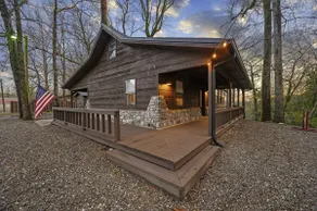 Mt Fork Riverfront Tri-Level 3 Bedroom with Hot Tub, Game Room and Kayaks - Image 3