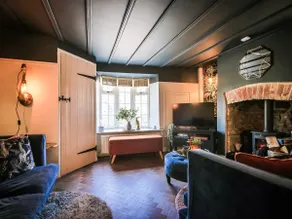 Snowdrop Cottage - Image 2