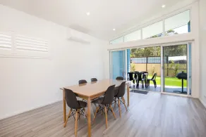 Sanctuary Blue Pet Friendly 5 Mins to Hyams Beach - Image 4