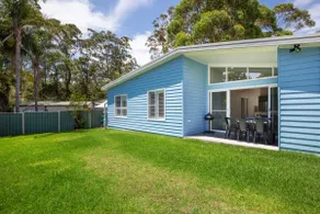 Sanctuary Blue Pet Friendly 5 Mins to Hyams Beach - Image 2