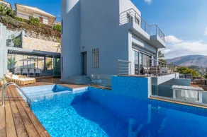 Villa Azzura with sea view & private pool at Athens Riviera - Image 4