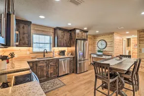 Greers Ferry Home on 40 Acres 1/4 Mi to Lake! - Image 2