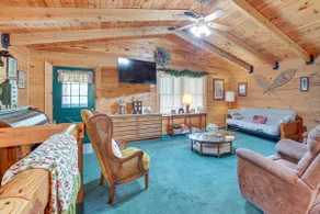 Charming Austin Cabin on 96 Acres of Land! - Image 4