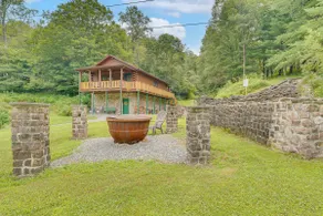 Charming Austin Cabin on 96 Acres of Land! - Image 2