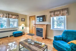 Yeadon Townhome w/ Porch, 7 Mi to Center City - Image 4