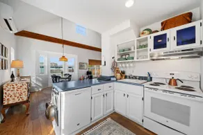 Love, Bird • Cozy home, walk to beach & downtown! - Image 5