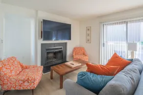 Treasure | 2 Bedroom Condo w/Pool! - Image 4