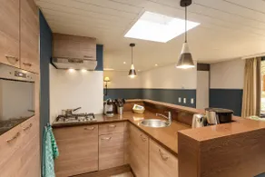 4 Person vip Cottage - Image 5