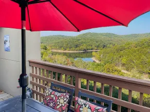 Near Silver Dollar City! Condo w/ Hot Tub & Lake - Image 2