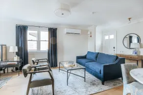 The Augusta Apartment at Historic Berkeley Place - Image 4