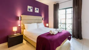 Central Albufeira 2-B Apt Sleeps 6 Pool Parking - Image 2