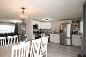 Central Location, Pet Friendly, No Airbnb Fees - Image 3