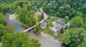 Jackson River Estate Studio Apartment on the River - Image 2