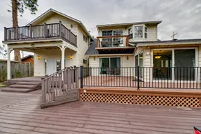 Spacious Grants Pass Home w/ Hot Tub & River Views - Image 2