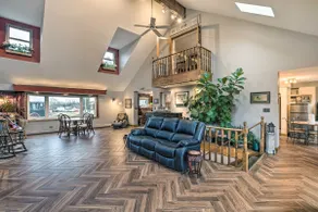 Pet-Friendly Bartlett Farmhouse w/ Deck! - Image 5