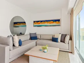 Ideal 1BR Condo w Near Cerritos Beach for Romantic Getaway - Image 3