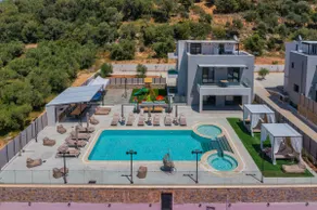 Luxurious Villa Micha - With 150m Pool - Image 3