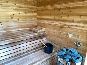 Lakeside Layover, King Bed, Sauna! - Image 2
