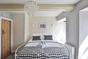 Luxury Tetbury Cottage | Combers Mead | Ensuites - Image 5
