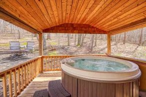 Firefly-Cabin-Private Bathroom-Standard - Image 2