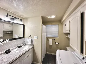 W/D, FULL Kitchen, Downtown walking , Parking - Image 4