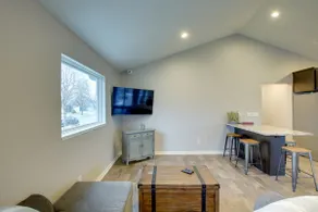 Green Bay Getaway Near Lambeau Field & Resch! - Image 4