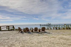 Waterview Home w/ Sunset & Lighthouse Views - Image 2
