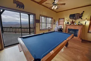 Over the Moon-Hot tub, Pet friendly,Gameroom, wifi - Image 4