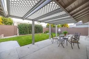 #Marbella Lane - Charming 4BR Bungalow for Relaxing Retreat - Image 2