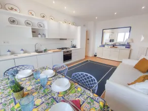 Charming three-room apartment Luigia with sea view - Image 2