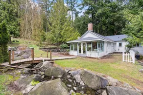 BayView Retreat w/ Waterfall and Beach Access - Image 5