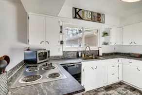 Secluded Albany Escape, Pet Friendly w/ Fee - Image 3