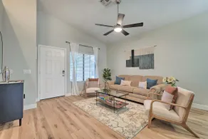 Sunlit Peoria Gem w/ Yard: Hike, Golf & Explore! - Image 4