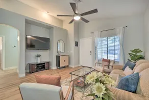 Sunlit Peoria Gem w/ Yard: Hike, Golf & Explore! - Image 5