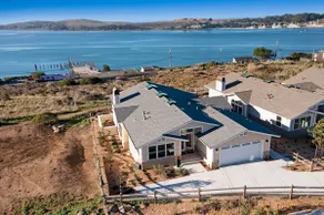 Bay Bliss- Incredible Ocean/Bay Views in this enchanting luxury hideaway - Image 4