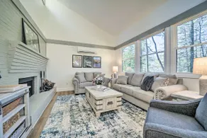Sapphire Home w/ Grill & Pool Access - Image 4